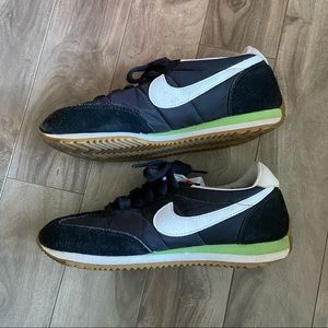 Nike Retro Style Sneakers Shoes